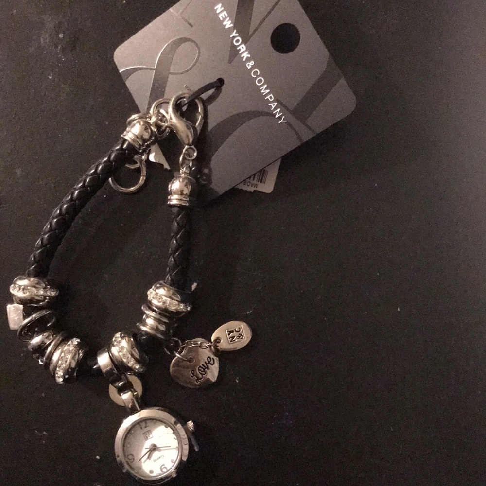 NEW YORK & COMPANY BRACELET
